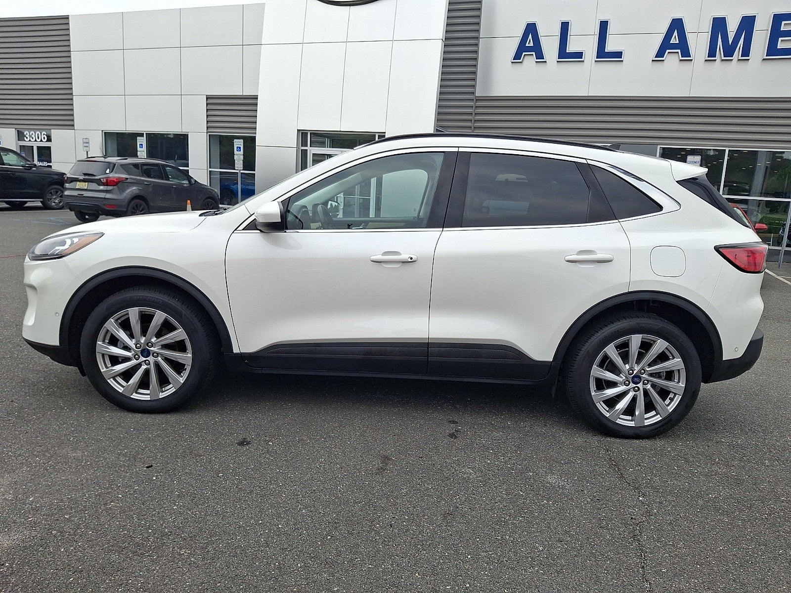 2022 Ford Escape Titanium