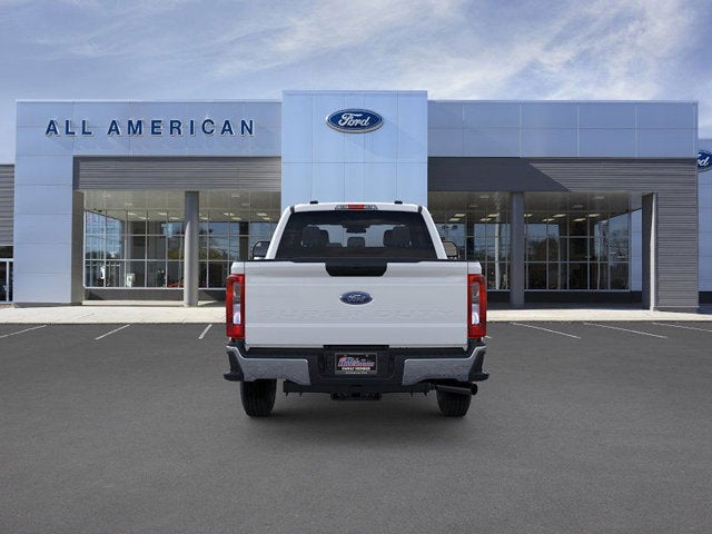 2025 Ford Super Duty F-250 SRW Base