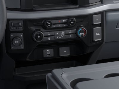 2026 Ford Super Duty F-350 SRW XLT