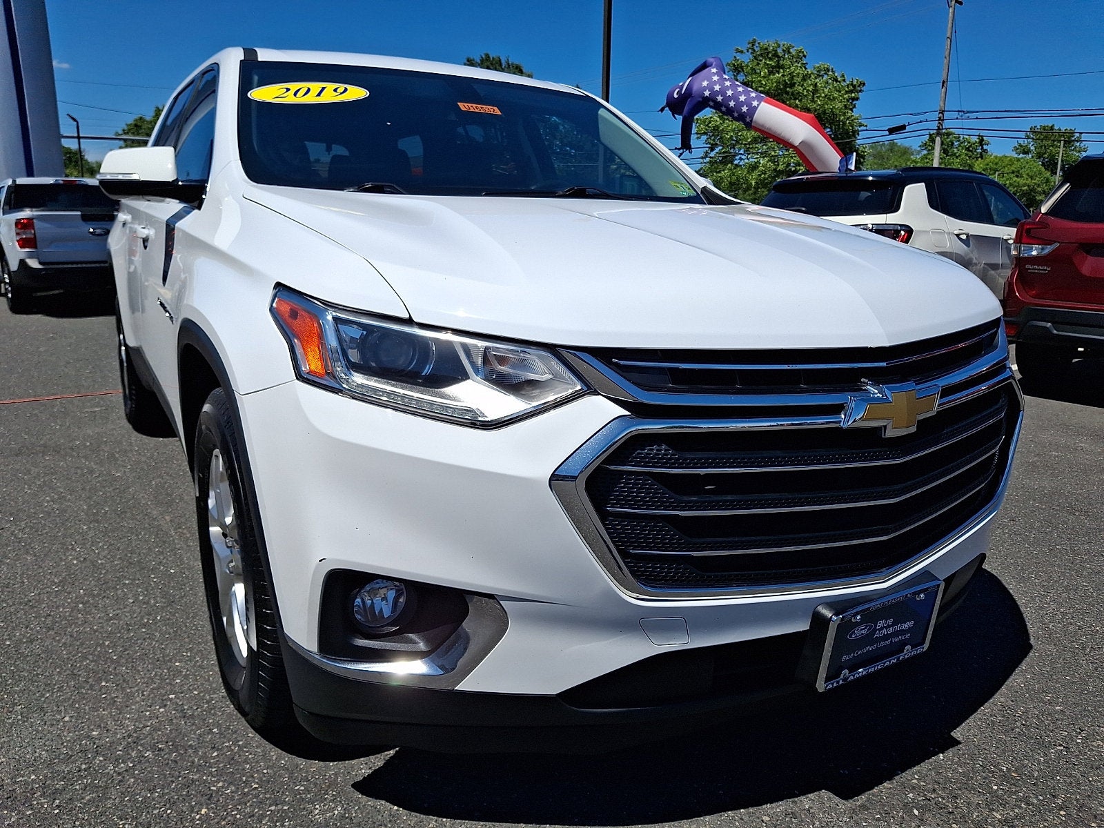 Used 2019 Chevrolet Traverse 1LT with VIN 1GNEVGKW8KJ106847 for sale in Point Pleasant, NJ