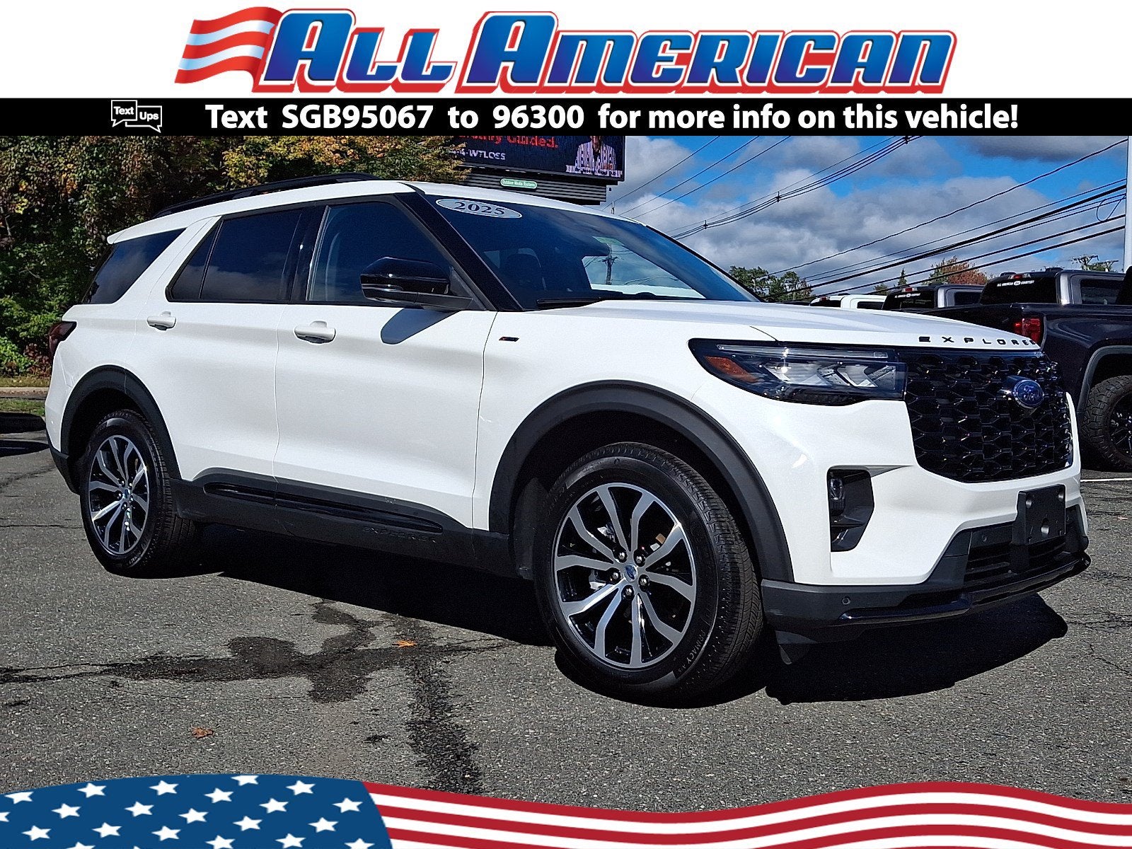 2025 Ford Explorer ST-Line
