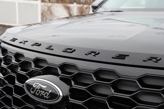 2026 Ford Explorer Red Diamond Blackout Edition