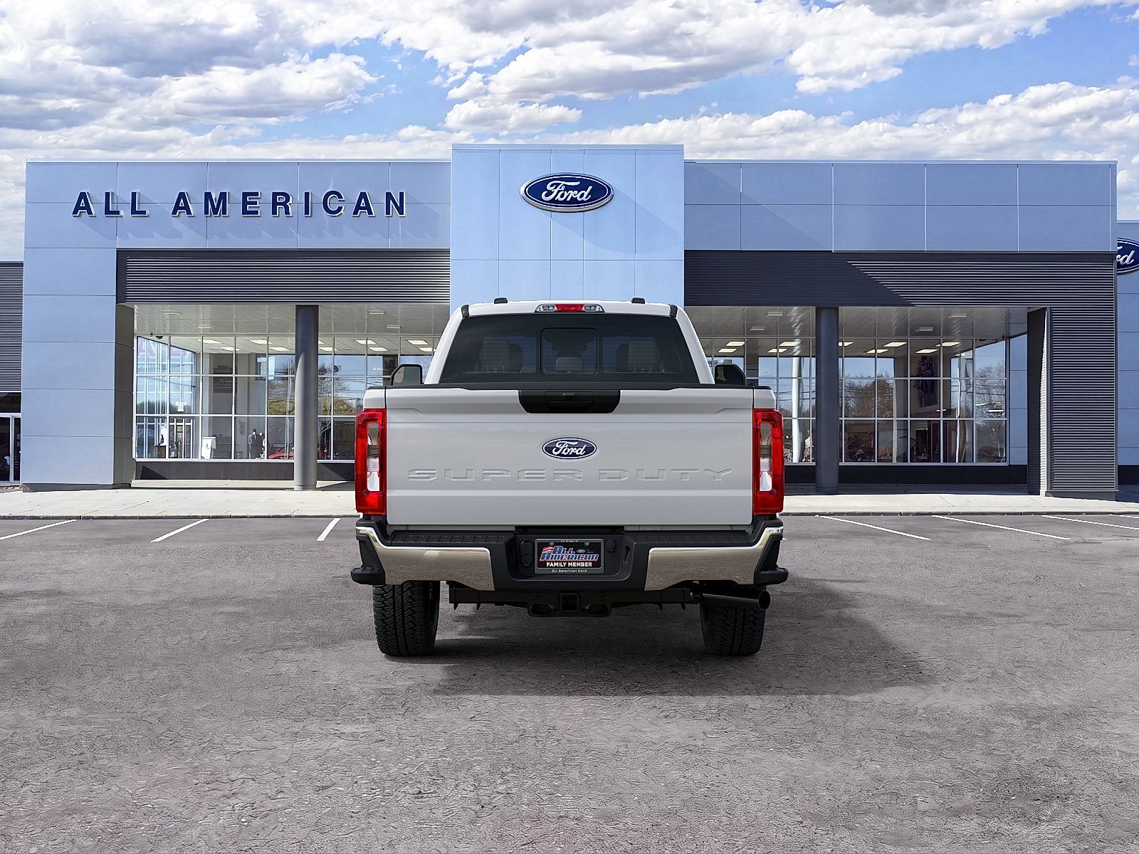 2027 Ford Super Duty F-350 SRW XL