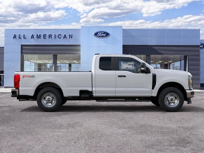 2027 Ford Super Duty F-350 SRW XL