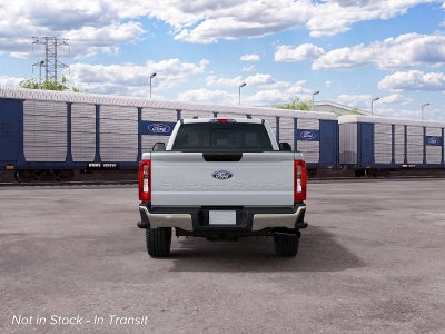 2027 Ford Super Duty F-350 SRW XLT