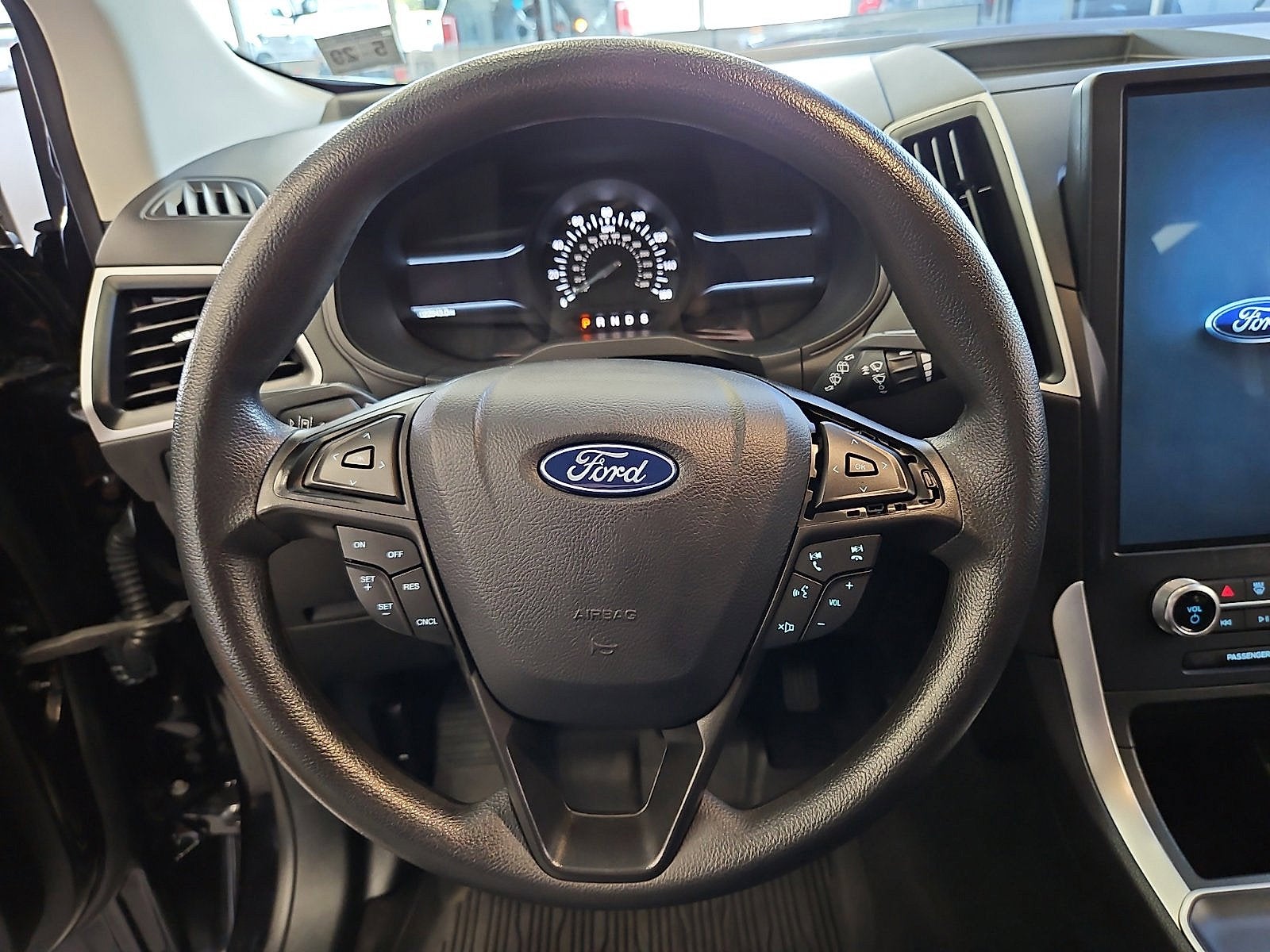 2024 Ford Edge SE