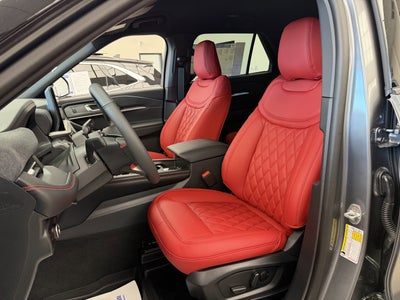 2026 Ford Explorer Custom Black-Top Edition