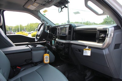 2025 Ford Chassis Cab F-350® XL