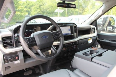 2025 Ford Chassis Cab F-350® XL