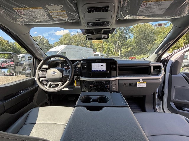 2025 Ford Chassis Cab F-350® XL