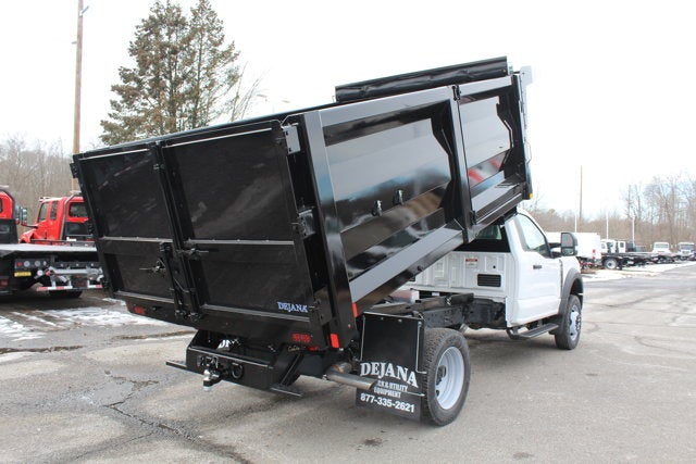 2025 Ford Chassis Cab F-550® XL
