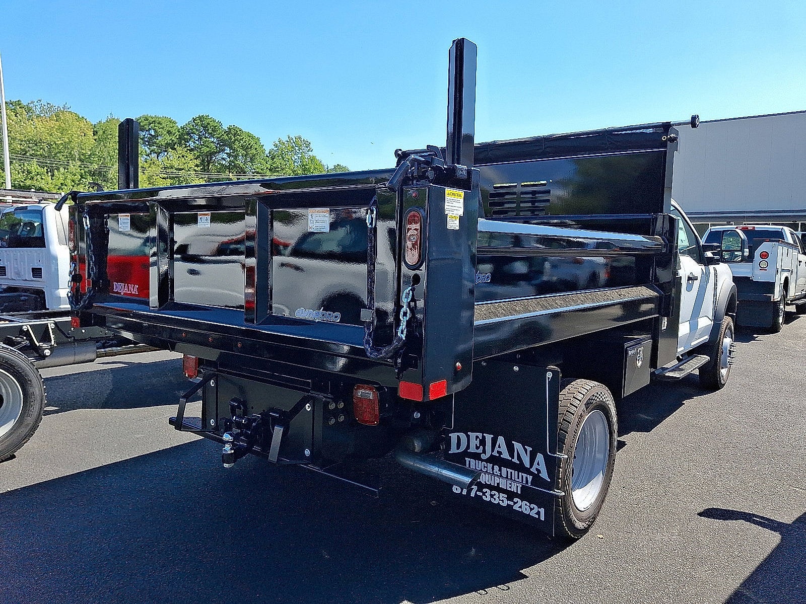 2025 Ford Chassis Cab F-550® XL