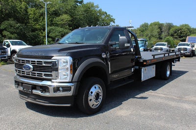 2025 Ford Chassis Cab F-550® XLT