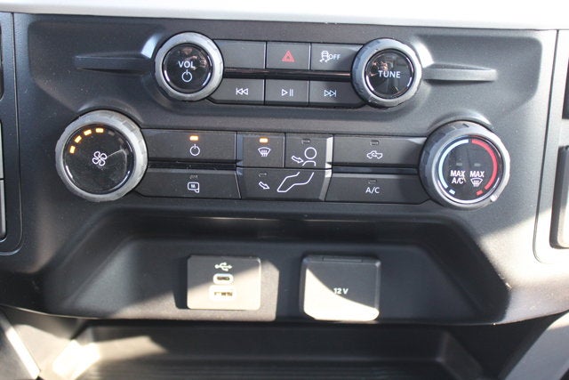 2025 Ford Chassis Cab F-600® XL