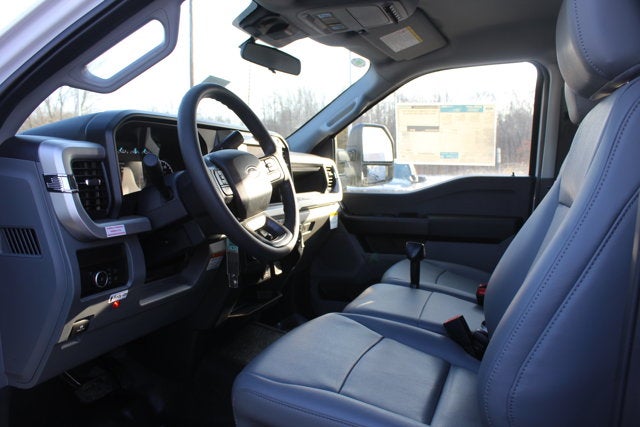 2025 Ford Chassis Cab F-600® XL