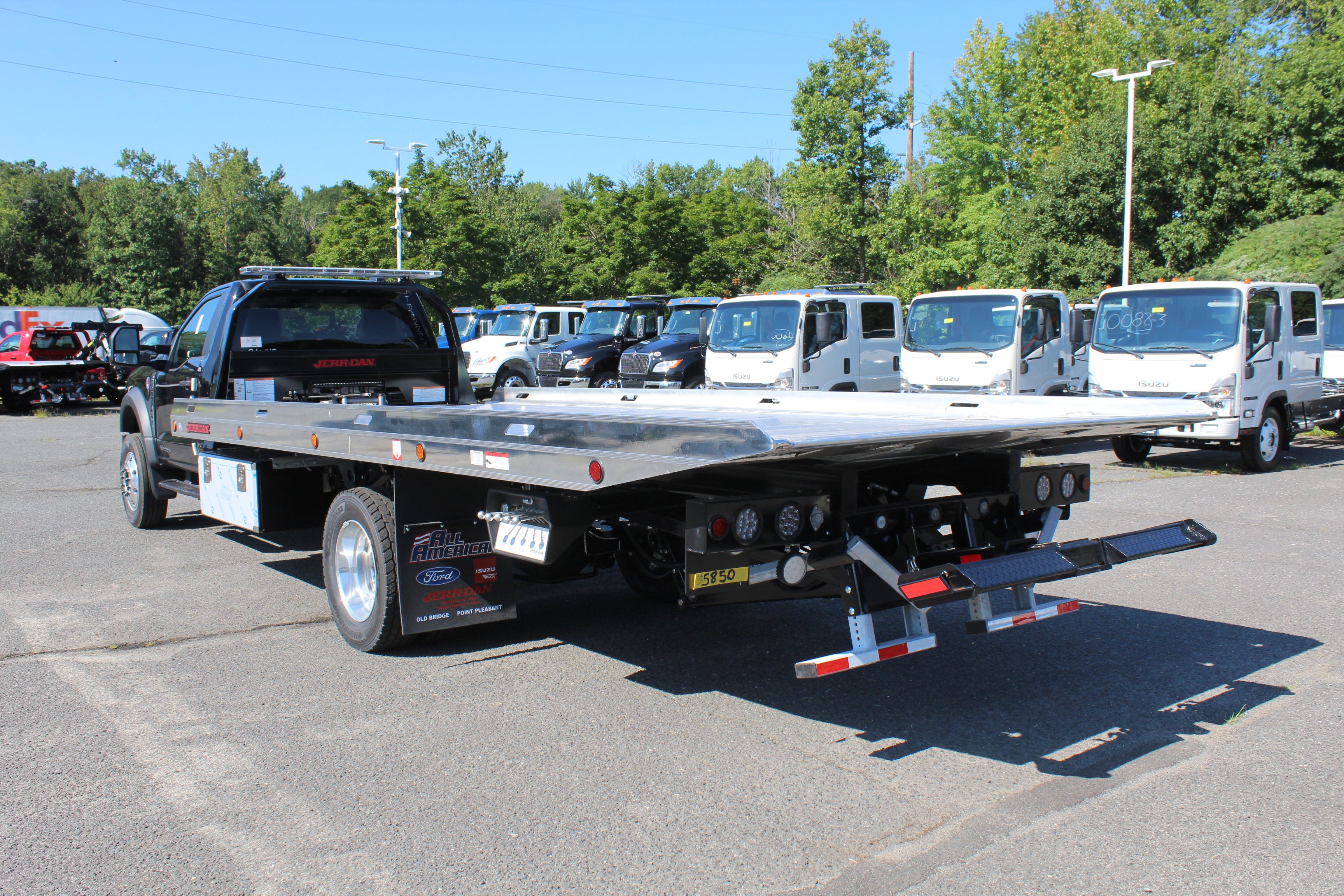 2026 Ford F-600 Jerr-Dan 6-Ton Dual-Angle Aluminum XLP SD Carrier