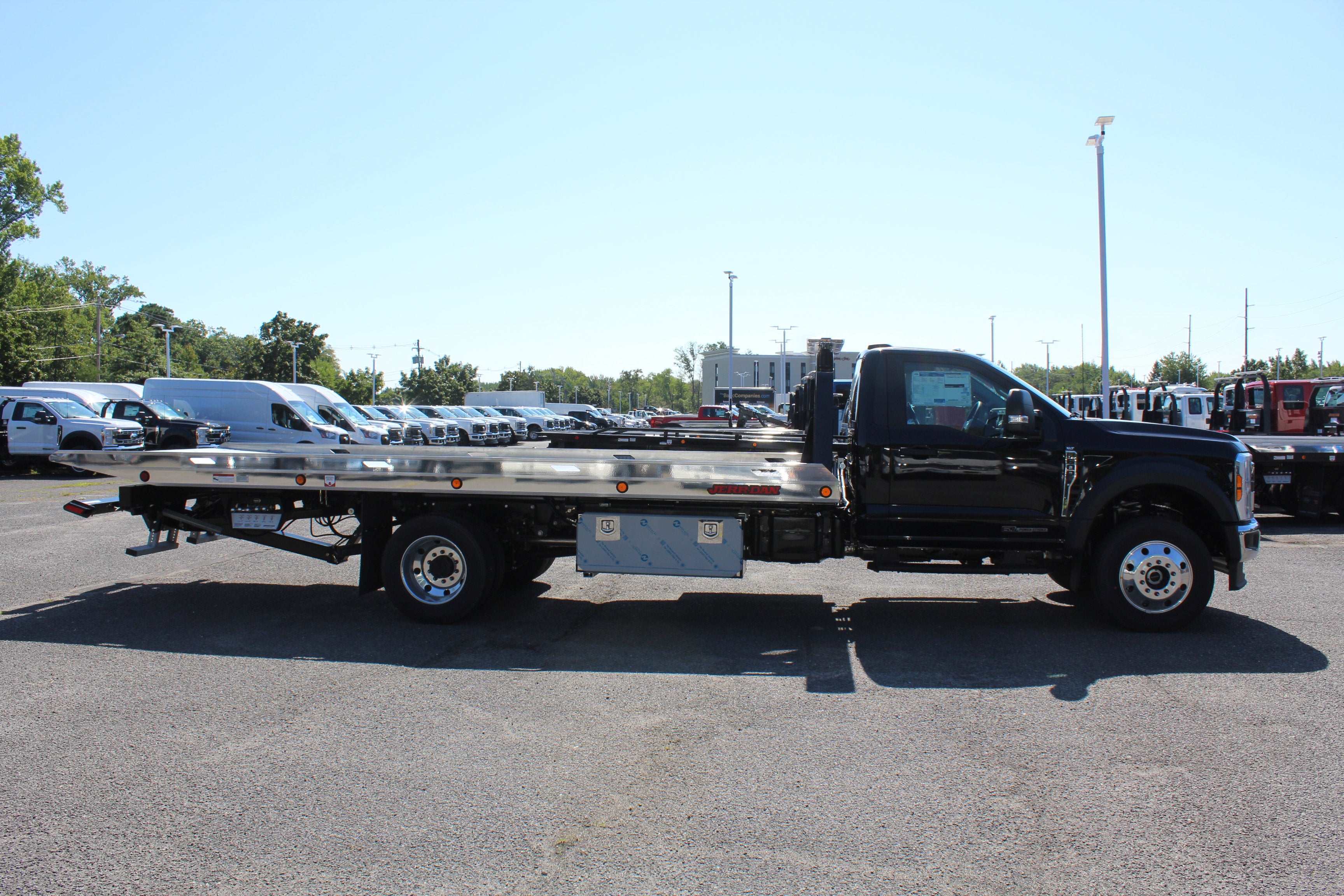 2026 Ford F-600 Jerr-Dan 6-Ton Dual-Angle Aluminum XLP SD Carrier
