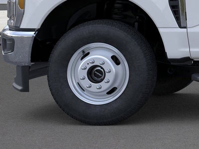 2026 Ford Super Duty F-350 DRW XL VRL 12 FT Vented Landscape