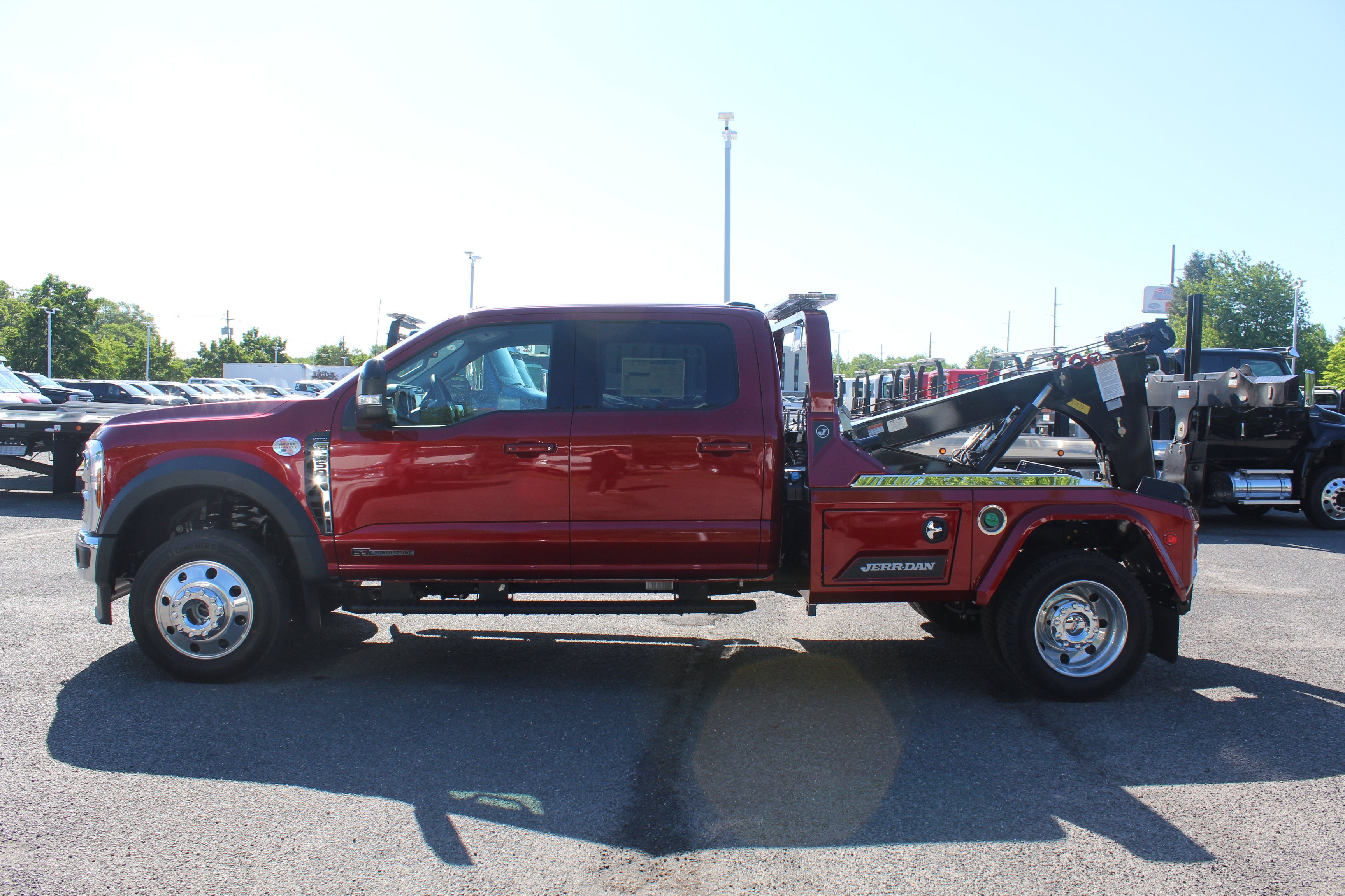 2026 Ford Chassis Cab F-550® LARIAT®
