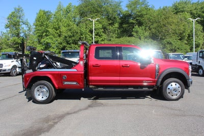 2026 Ford Chassis Cab F-550® LARIAT®