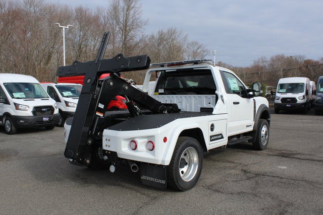 2026 Ford Chassis Cab F-450® XLT