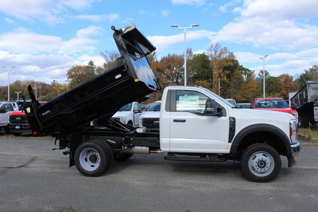 2025 Ford Chassis Cab F-550® XL