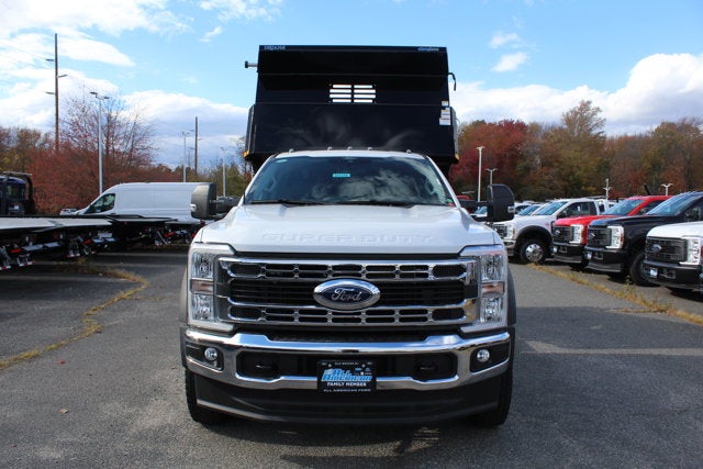 2025 Ford Chassis Cab F-550® XL