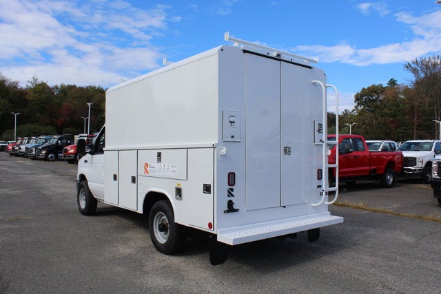 2026 Ford Econoline Cutaway E-350 SRW