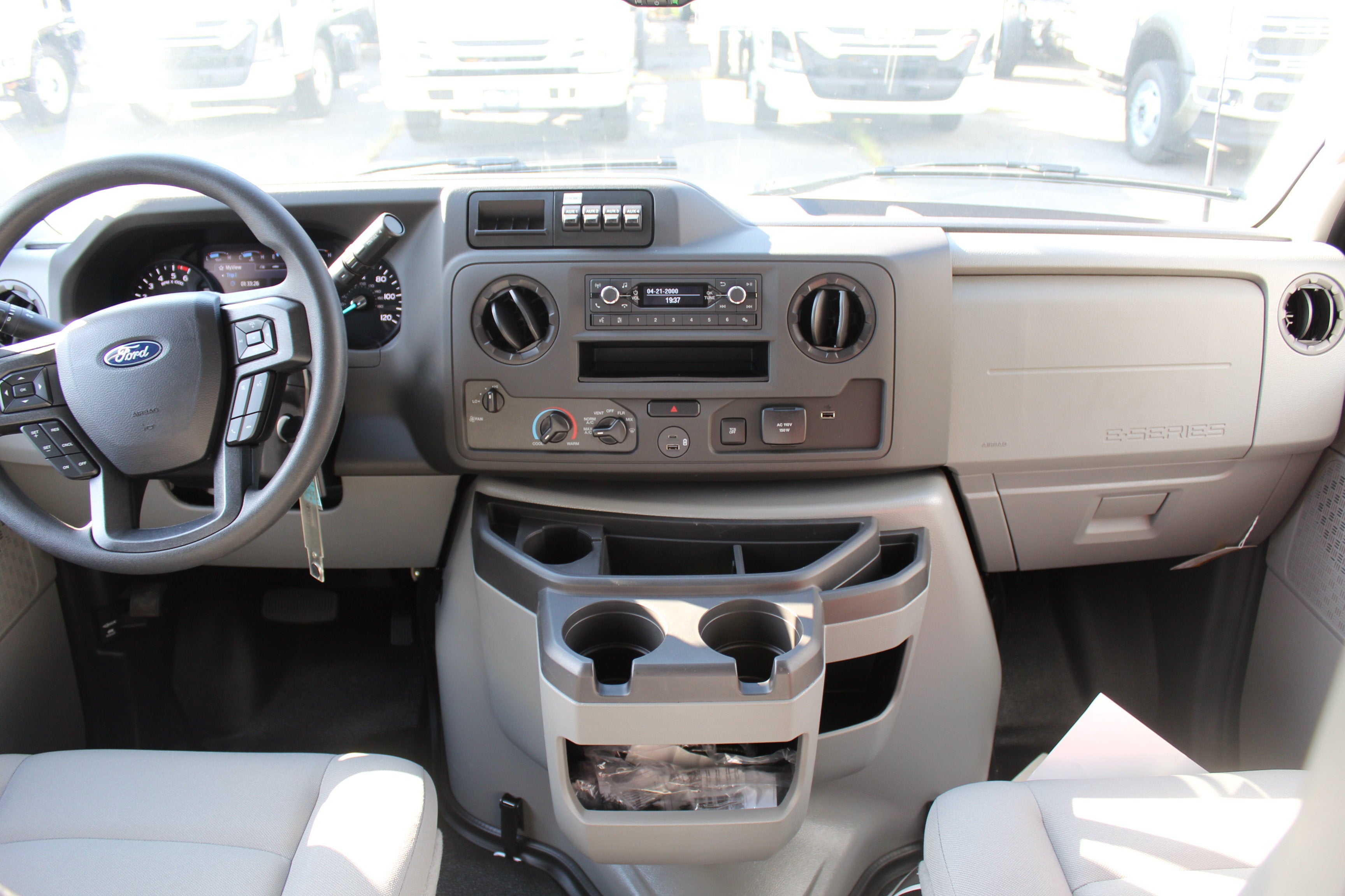 2027 Ford Econoline Cutaway E-350 SRW