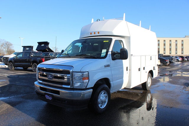 2026 Ford Econoline Cutaway E-350 SRW