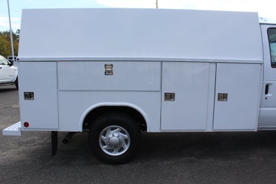 2027 Ford Econoline Cutaway E-350 SRW