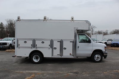 2026 Ford Econoline Cutaway E-450 DRW