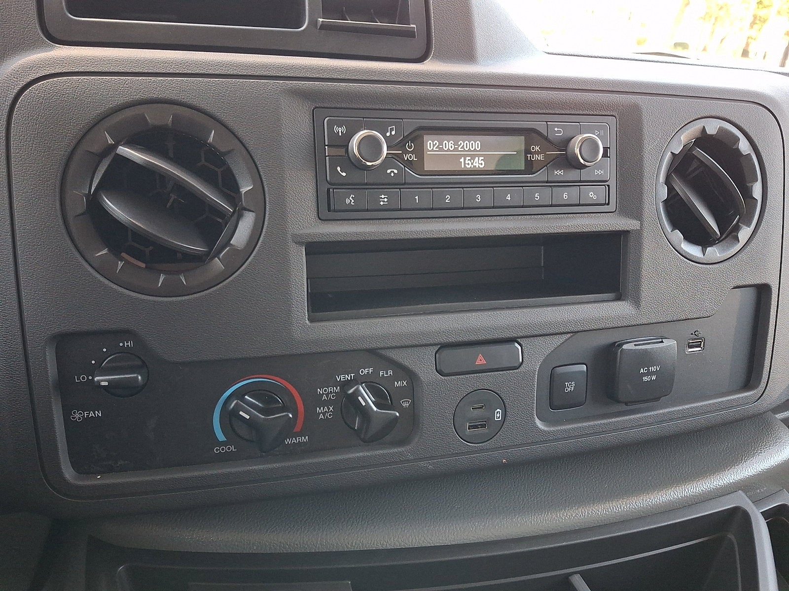2027 Ford Econoline Cutaway E-450 DRW