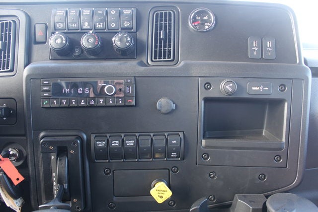 2026 International MV607 Jerr-Dan 6-Ton Dual-Angle Steel XLP SD Carrier