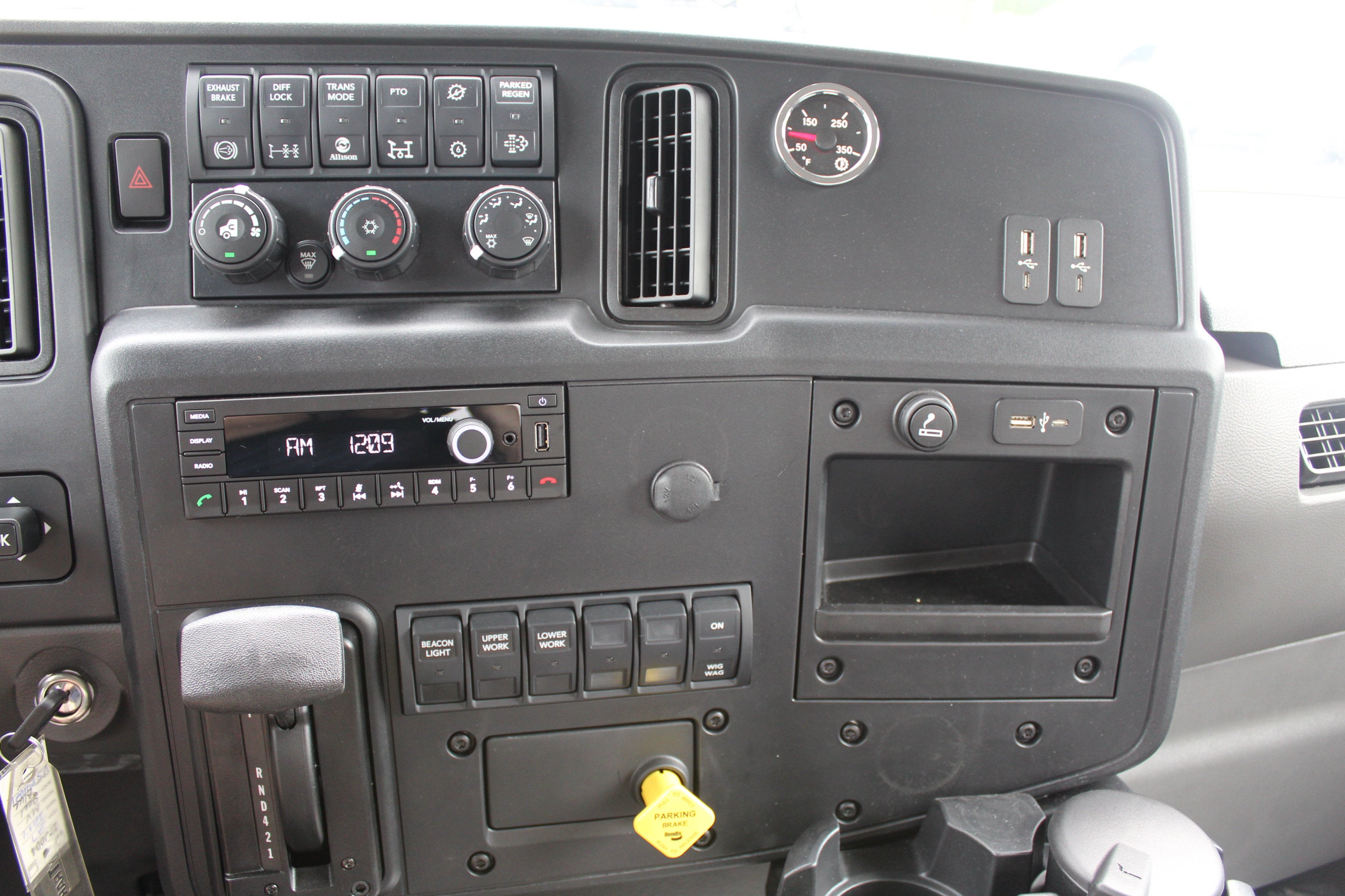 2027 International MV607 Jerr-Dan 6-Ton Steel XLP SD Carrier