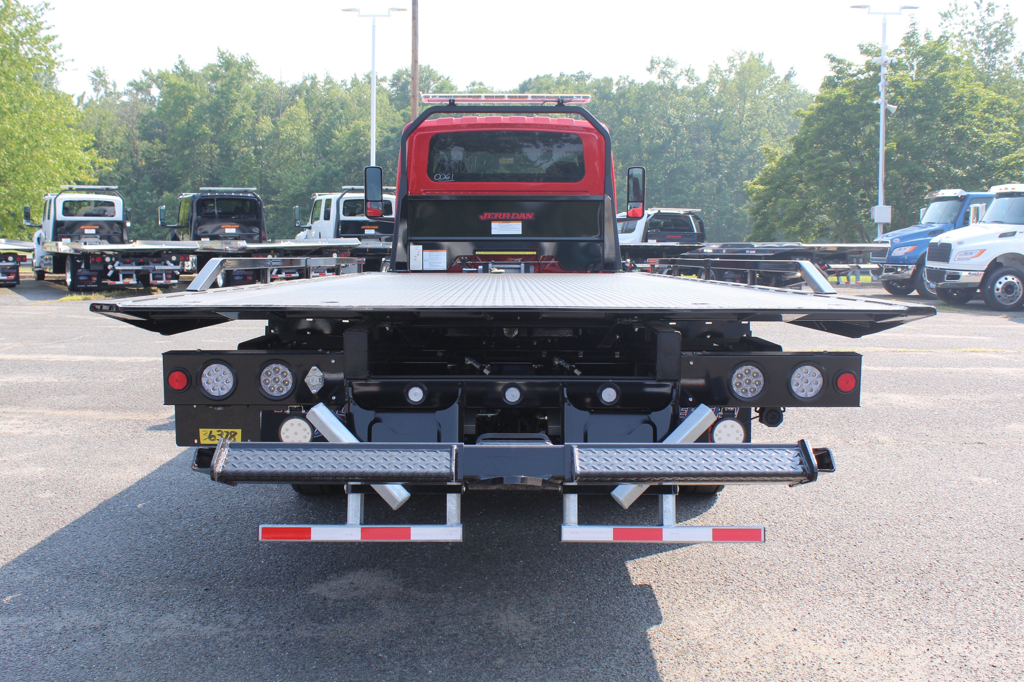2027 International MV607 Jerr-Dan 6-Ton Steel XLP SD Carrier