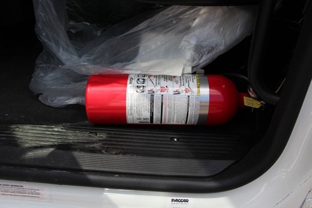 2025 Peterbilt 536 22' Aluminum XLP Jerr-Dan Carrier