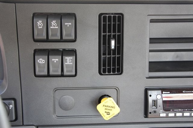 2025 Peterbilt 536 22' Aluminum XLP Jerr-Dan Carrier