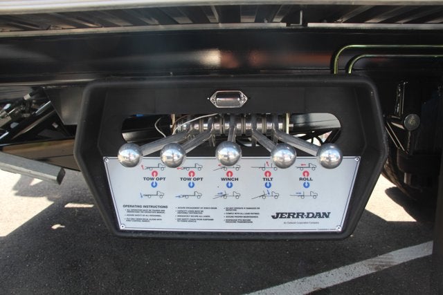 2025 Peterbilt 536 22' Aluminum XLP Jerr-Dan Carrier