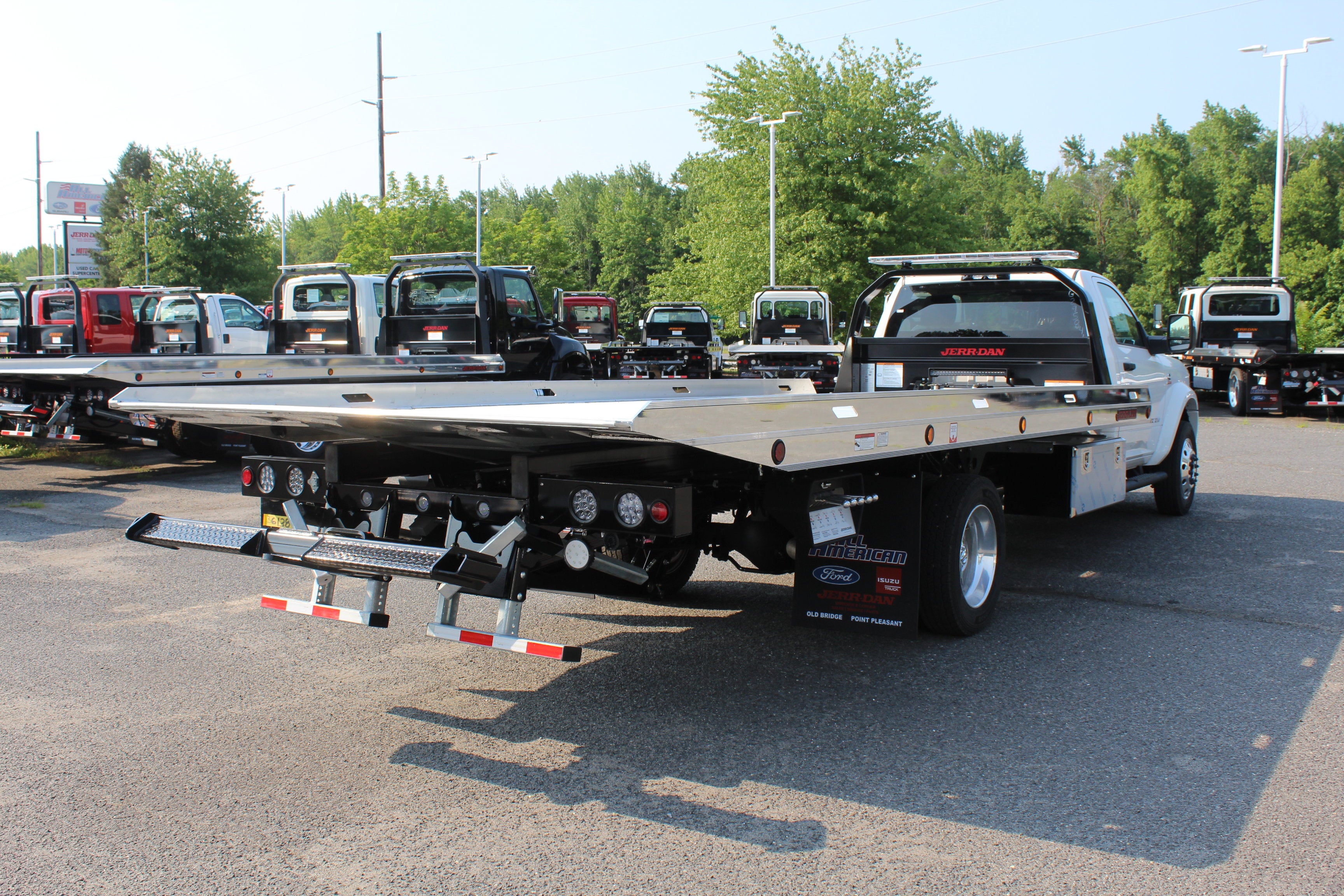 2026 RAM 5500 Jerr-Dan 6-Ton Dual-Angle Aluminum XLP SD Carrier