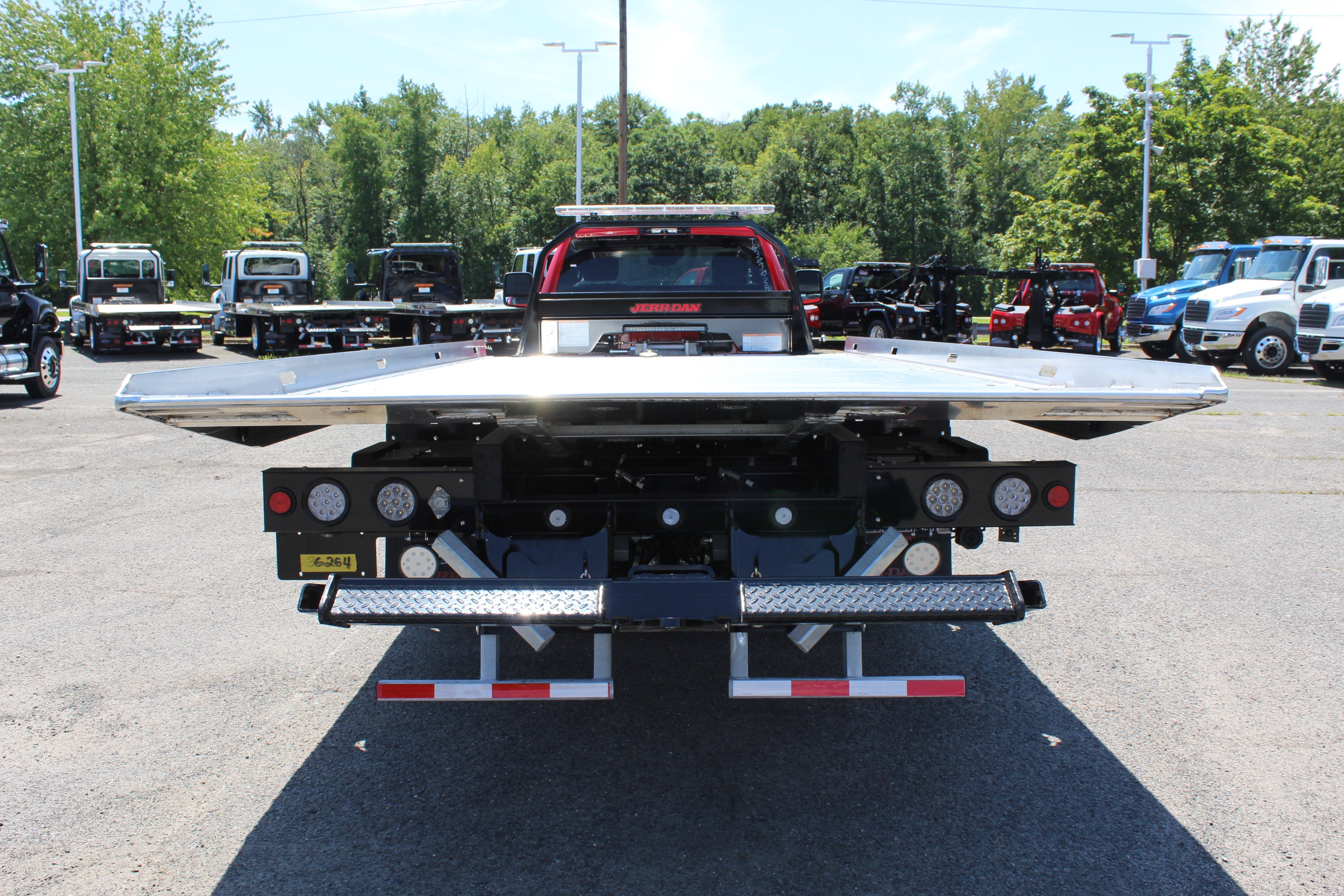 2026 RAM 5500 Jerr-Dan 6-Ton Aluminum XLP SD Carrier