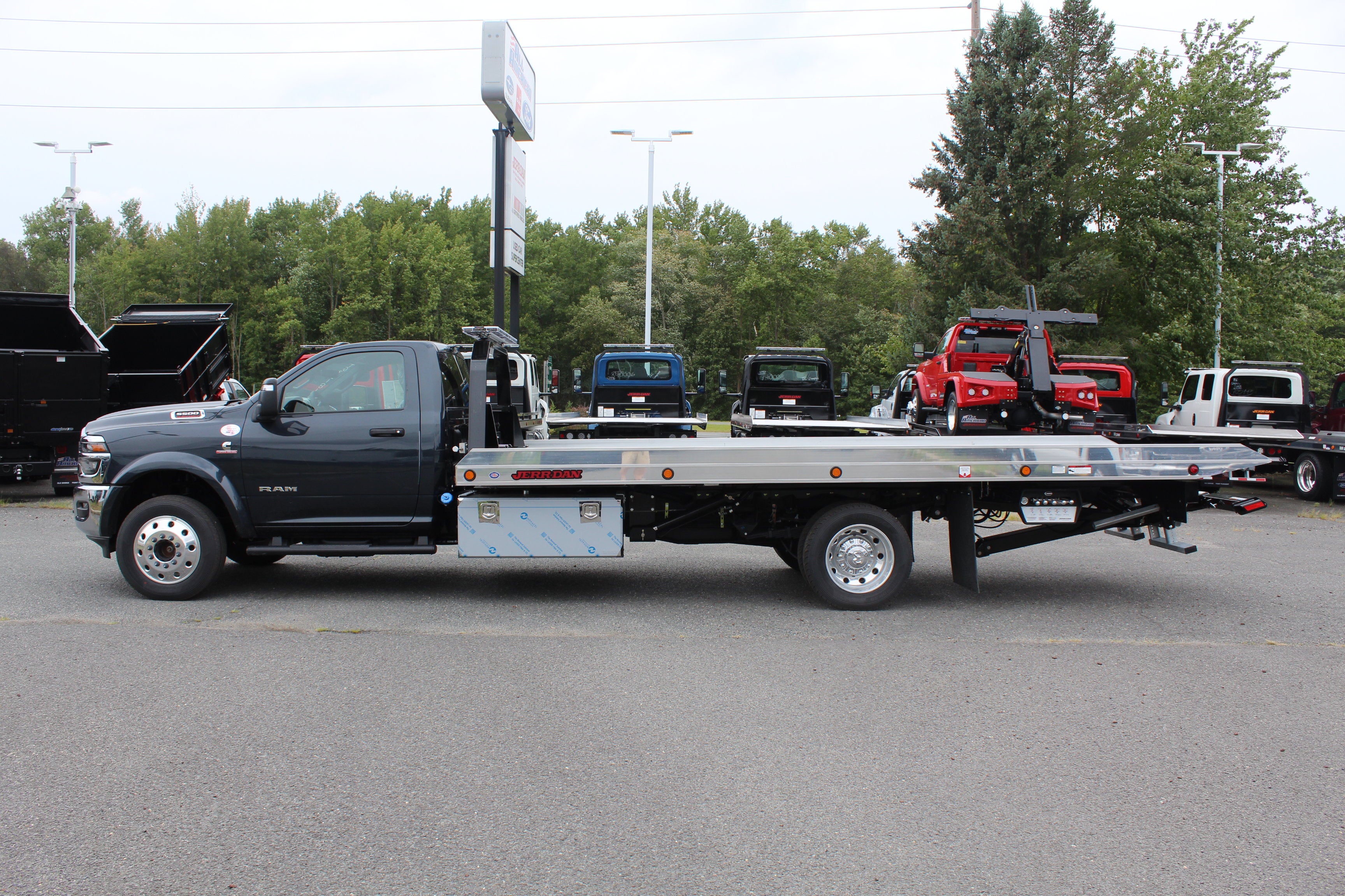 2026 RAM 5500 Jerr-Dan 6-Ton Aluminum XLP SD Carrier