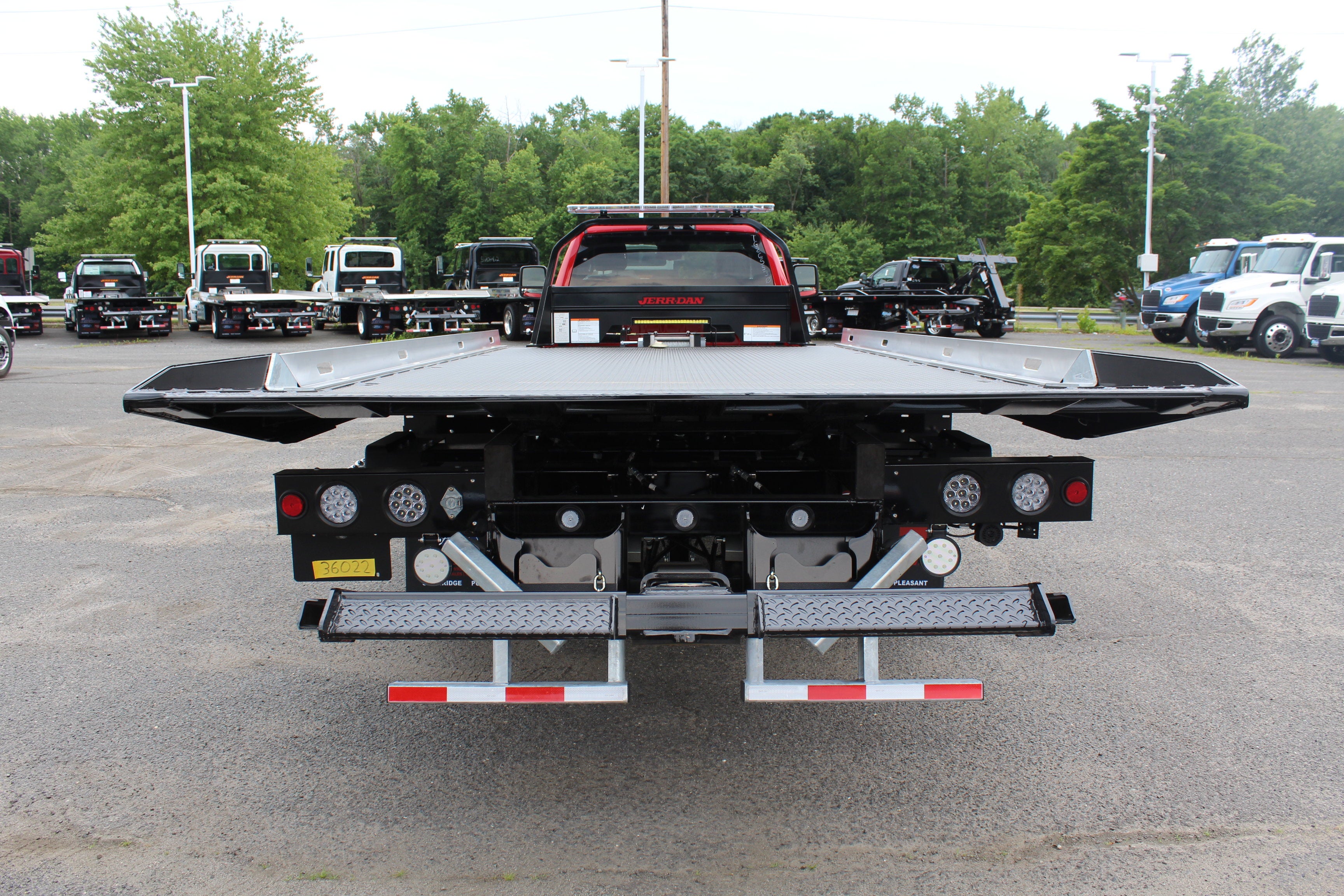2026 RAM 5500 Jerr-Dan 6-Ton Dual-Angle Steel XLP SD Carrier