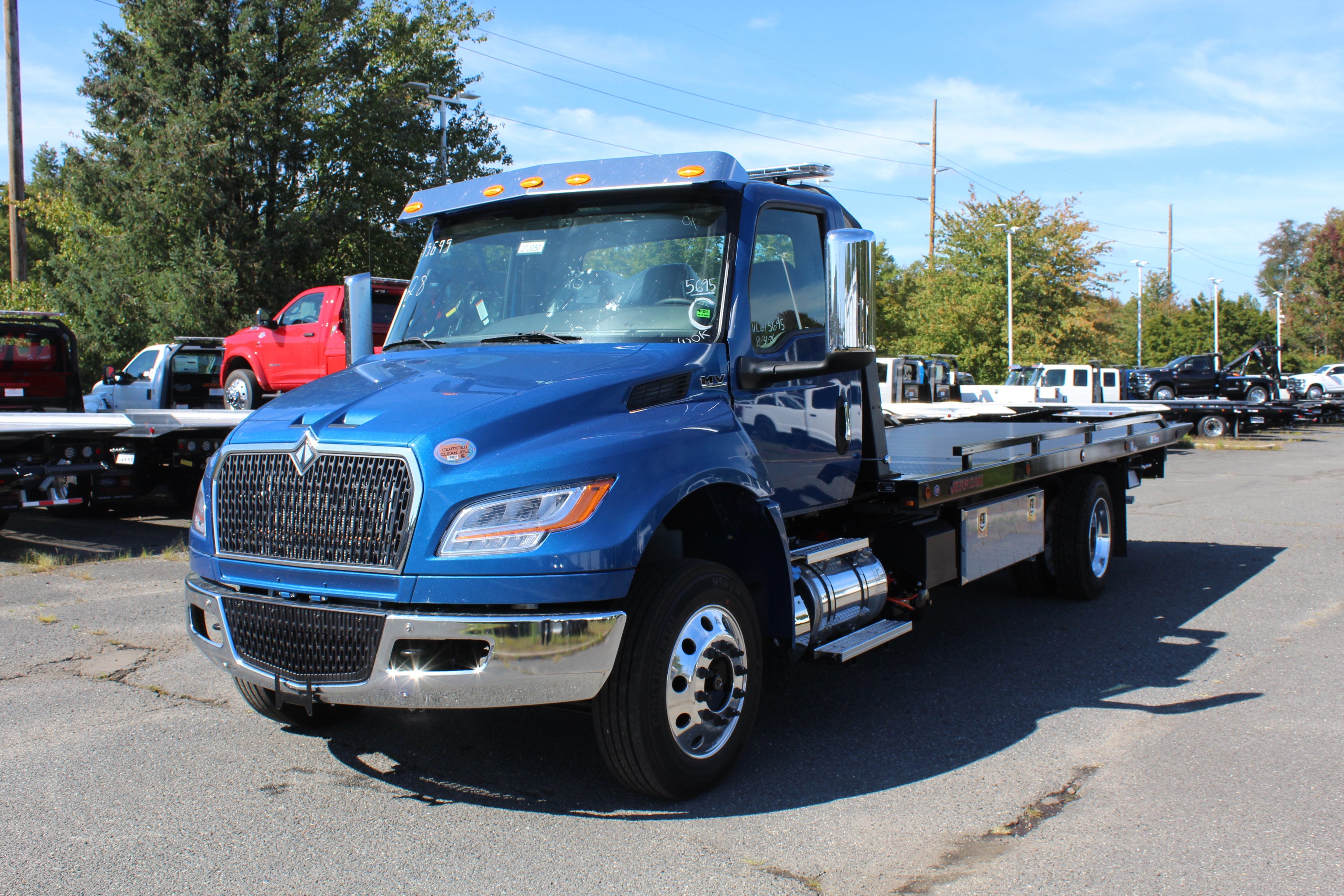 2027 International MV607 Jerr-Dan 6-Ton Steel XLP SD Carrier