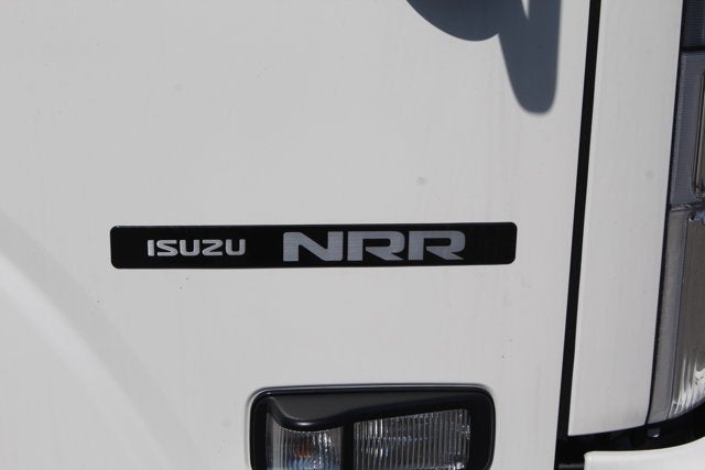 2026 Isuzu NRR Base