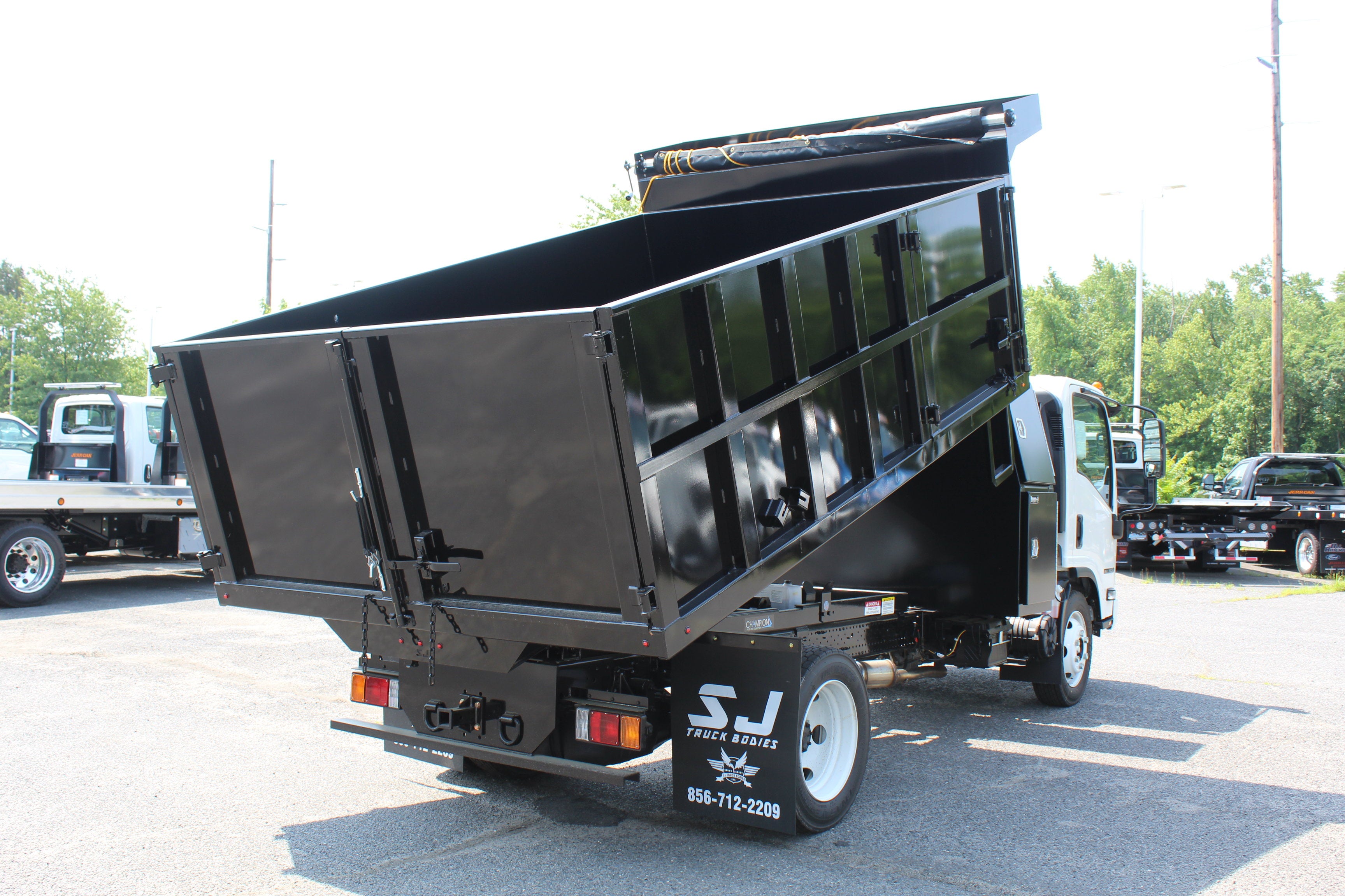 2026 Isuzu NQR 12 FT Steel Landscape