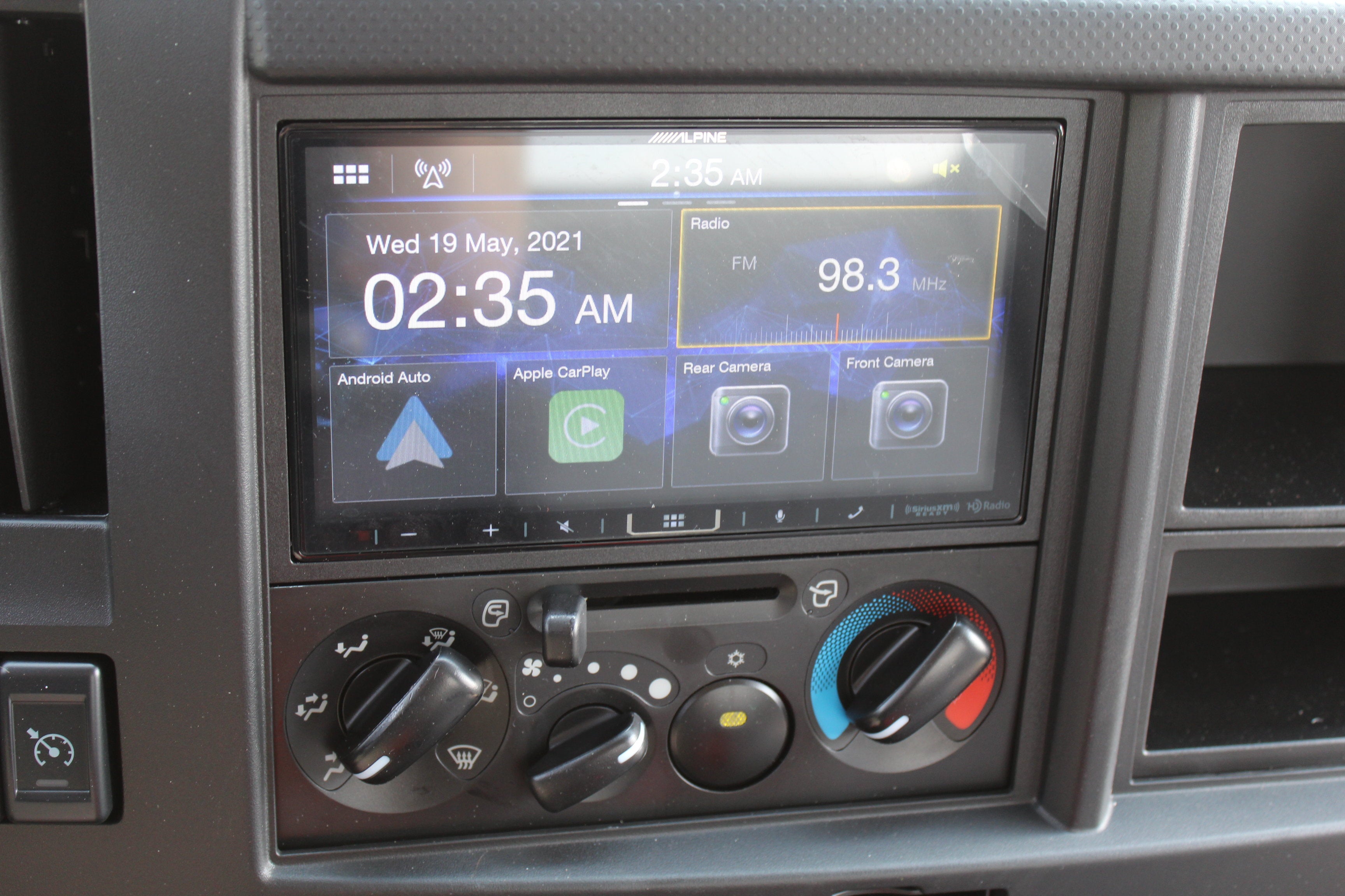 2026 Isuzu NRR 20 FT Durabox Pro Aluminum