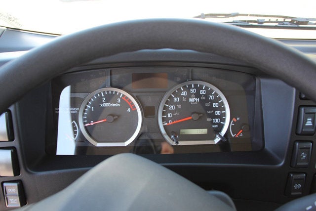 2024 Isuzu NRR 20 FT Dura Box Pro Aluminum