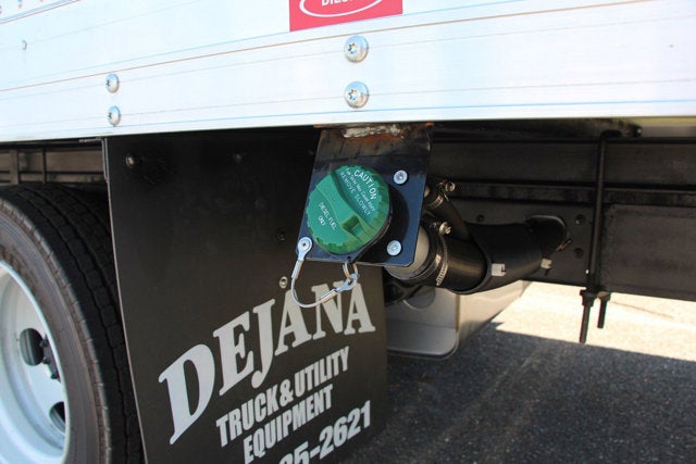 2024 Isuzu NRR 20 FT Dura Box Pro Aluminum