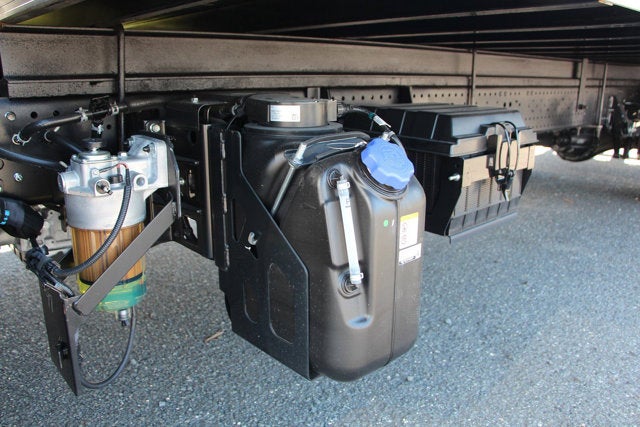 2024 Isuzu NRR 20 FT Dura Box Pro Aluminum